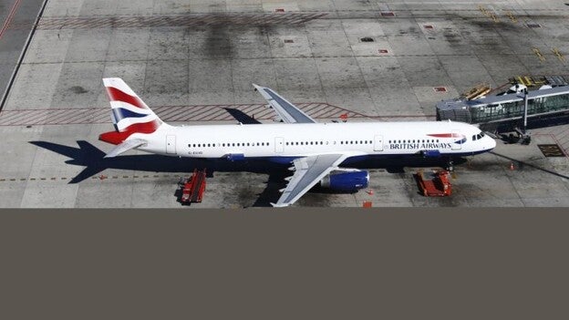 Una caída global del sistema informático de BA causa retrasos a nivel mundial