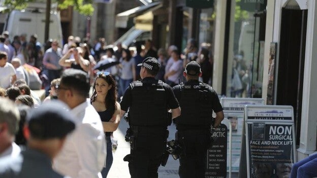 Los vecinos desalojados en Mánchester regresan a sus casas