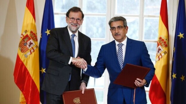 Rajoy y Nueva Canarias firman el acuerdo