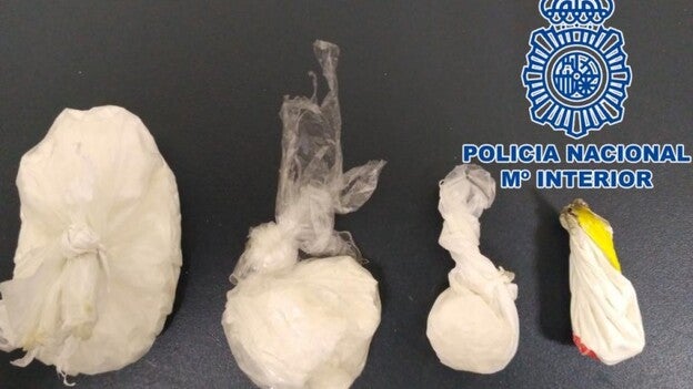 Detenidos dos hombres por tráfico de drogas