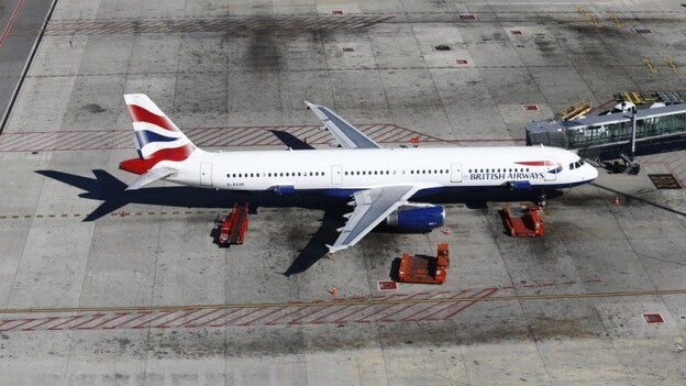 El caos aéreo costará 100 millones a British Airways