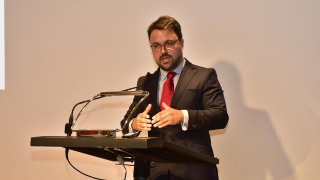 «El PP decide en días si entra en el Gobierno»