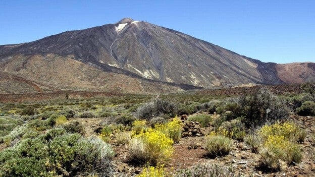 Cinco excursionistas son localizados ilesos tras perderse en el Teide