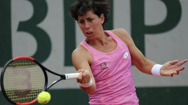 Carla Suárez gana en Roland Garros y pasa a octavos de final