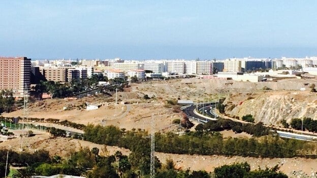 La patronal urge dar vía libre al Siam Park