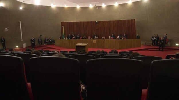 El tribunal electoral absuelve a Temer y Rousseff