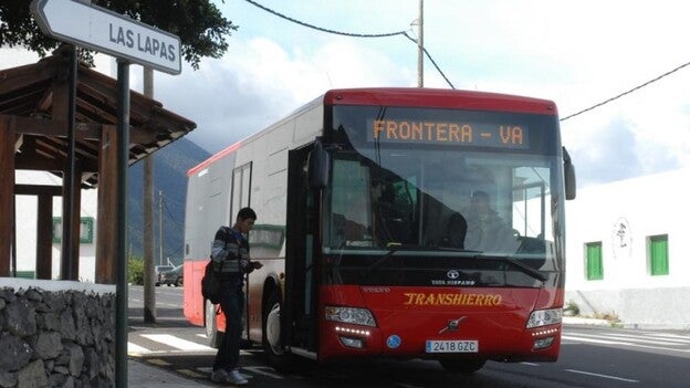 El transporte regular en El Hierro crece un 14,26%