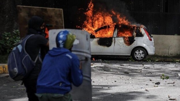 Disuelta con disparos una concentración en Caracas