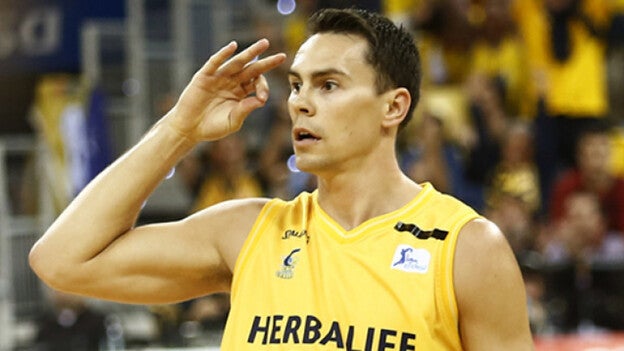 El Herbalife negocia la continuidad del alero Kuric