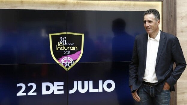 Miguel Indurain presenta la carrera cicloturista La Indurain