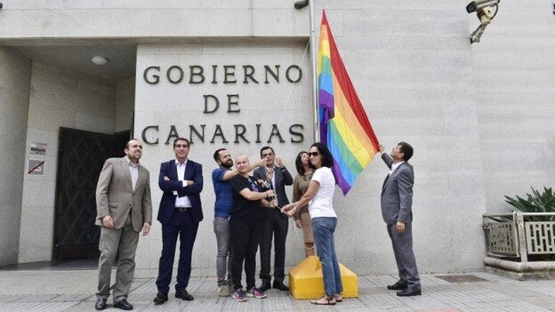 El Orgullo ondea en toda Canarias