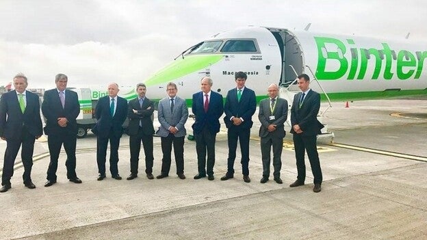 RIU Hotels apfgsdfgsdwadrina un avión de Binter Canarias