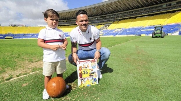 Roque Mesa se despide en un mar de lágrimas
