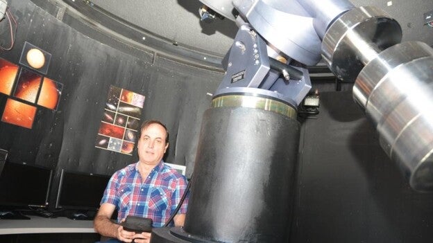 Se descubre una de las galaxias más luminosas