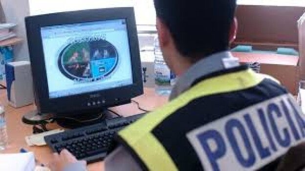 Un detenido por ofrecer 2.000 euros a menores a cambio de vídeos sexuales