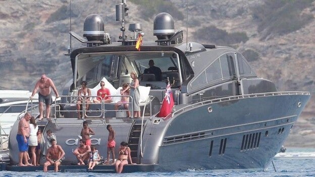 El yate de Cristiano, abordado por la Agencia Tributaria Aduanera