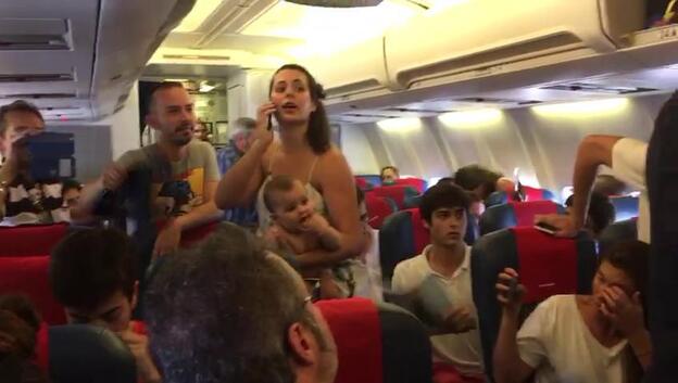 Histeria en un vuelo rumbo a Gran Canaria
