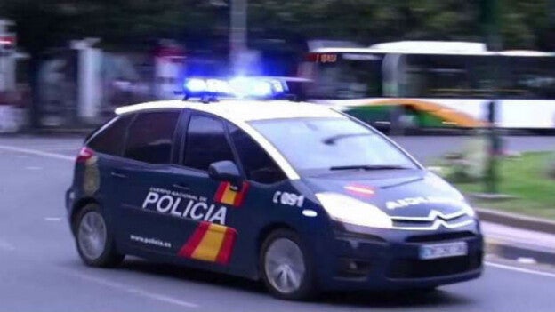 Un sexagenario arrestado por intentar atracar un banco con un hacha