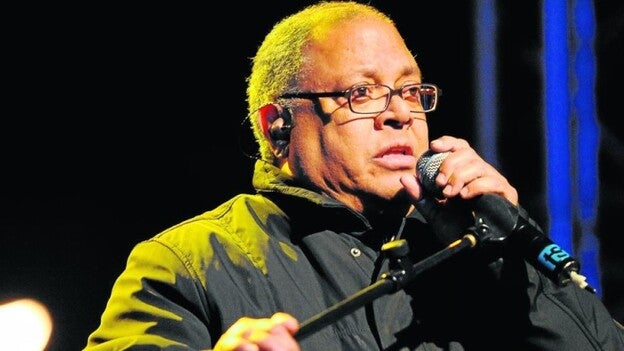 «La calidad de las letras y de la música se ha ido al demonio»