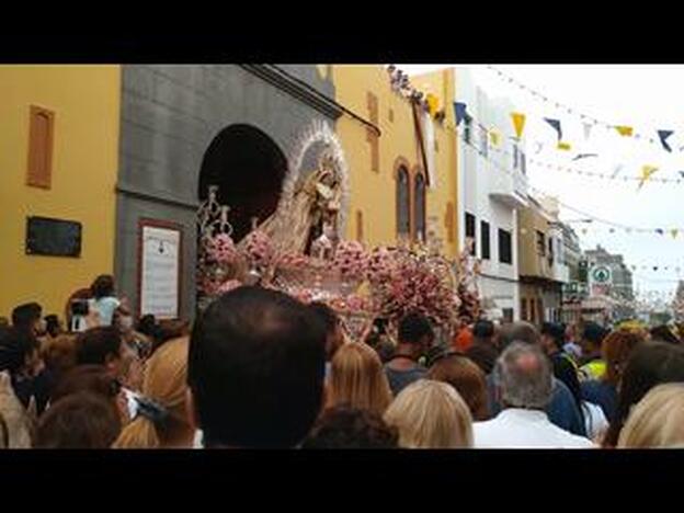 La Virgen del Carmen ya reposa en La Isleta
