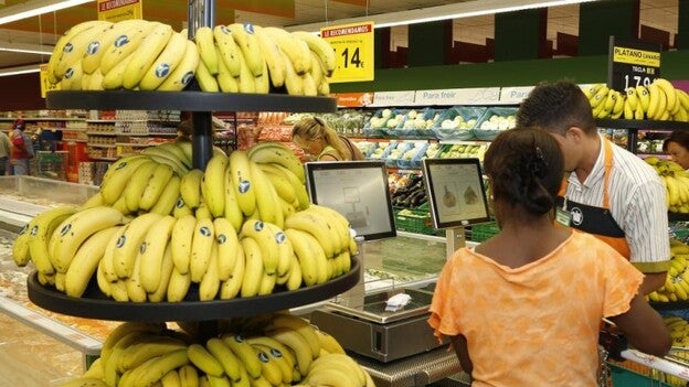 La cesta de la compra es la cuarta más cara de las islas