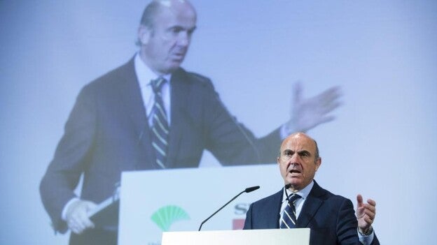 Guindos: «Las negociaciones sobre el Brexit no serán sencillas»