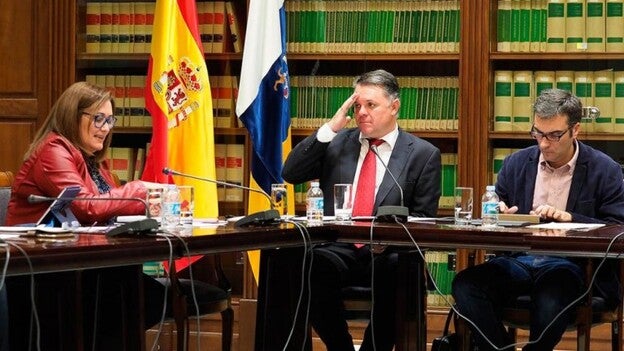 El Parlamento pide la dimisión de Negrín por «el caos» en RTVC