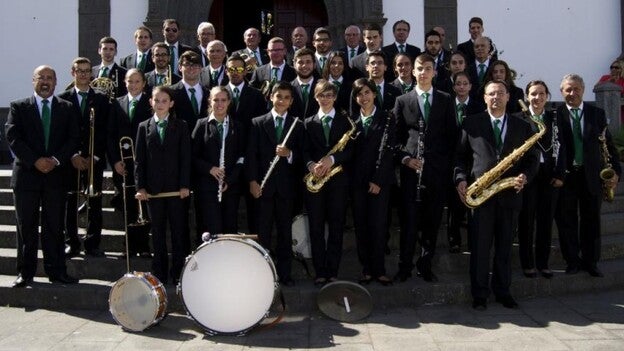 Moya rinde homenaje a la Virgen del Carmen de La Isleta