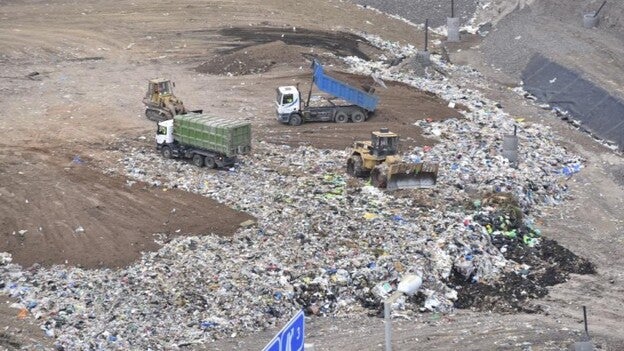 Canarias «cumplirá los plazos» sobre residuos