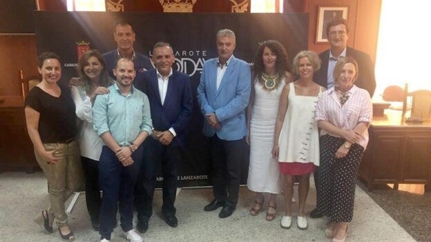 Lanzarote Moda se integra en la Empresa Insular de Artesanía de Tenerife