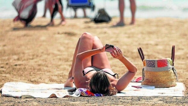 Si quiere buenas vacaciones... ¡desconecte el móvil