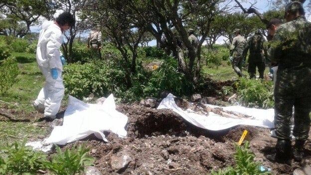Encontrados 14 cuerpos en una fosa clandestina en México