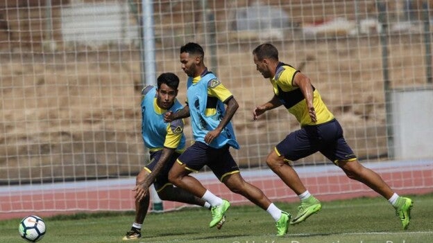 Araujo acelera y ya está listo