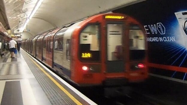 Evacúan la estación de metro de Holborn