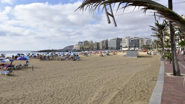 Las Canteras, playa libre de humos