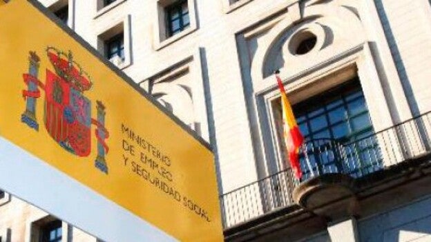 Empresas ficticias por la atención sanitaria