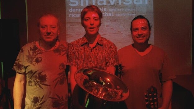 Nuria Delgada y Sinavisar improvisan el disco ‘La espera’