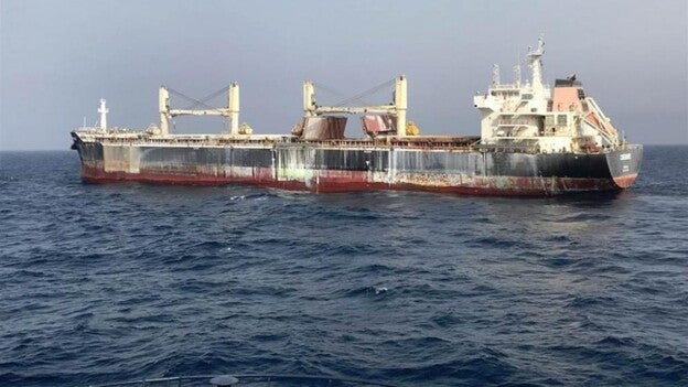 El Gobierno se moviliza al fin con el barco