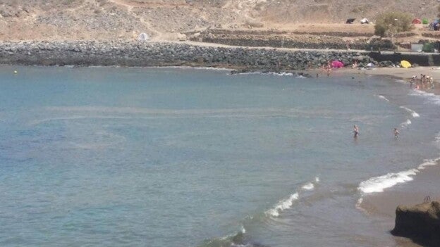 La ADSPC acusa a Baltar de «dejación» con las microalgas