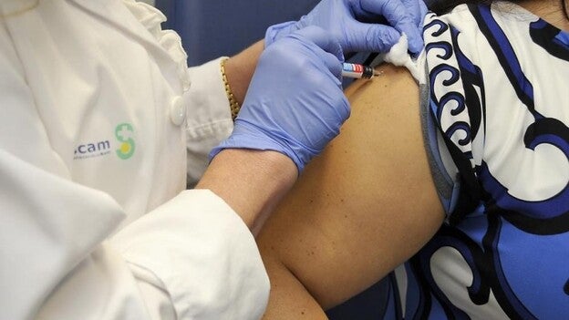 Los supervivientes a un cáncer infantil se vacunan menos frente al VPH