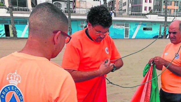 Las Alcaravaneras recupera la normalidad y abre al baño