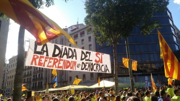 ‘Guerra’ por la web del referéndum catalán