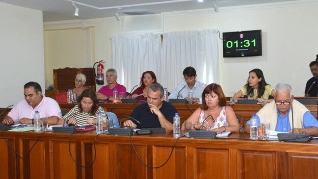 Arrecife debe a los proveedores un mínimo de 4 millones de euros