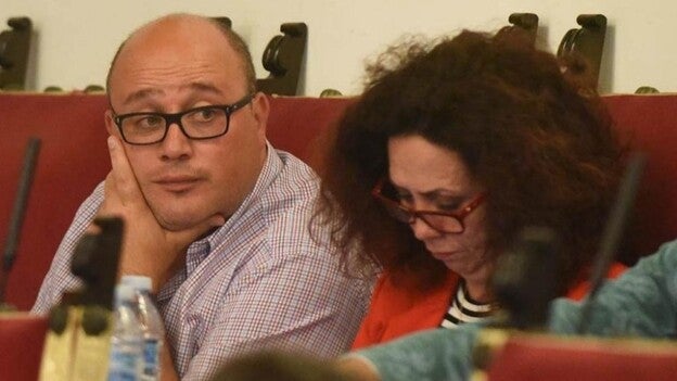 La Laguna condena a Zebenzuí González y lo denuncia ante la Fiscalía