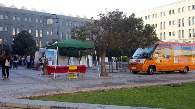 El ICHH conciencia a los universitarios de la importancia de la donación de sangre