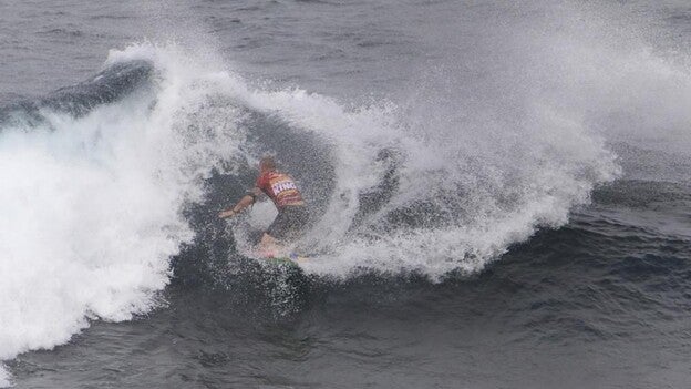 Los júnior canarios William Luján y Lionel Medina sobresalen en la final