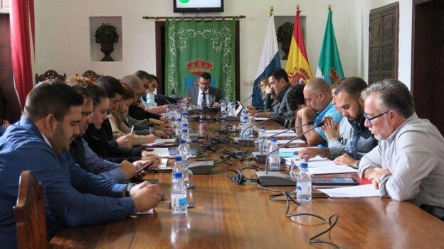 Teguise abre el plazo de ayudas al transporte para estudiantes