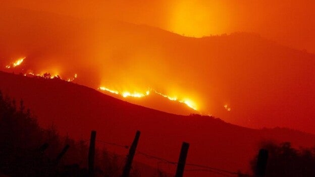 En Galicia siguen siete fuegos activos