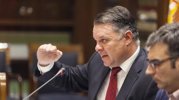 Negrín tampoco hizo los informes técnicos que le pidió Orozco