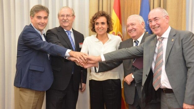 Acuerdo para que los enfermeros puedan prescribir determinados medicamentos